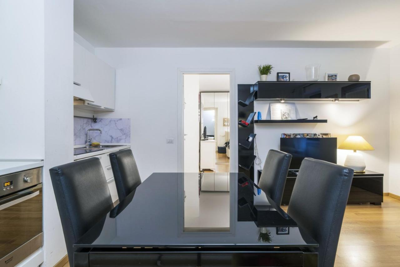 Cozy & Comfy Apt In Navigli Area Milão Exterior foto